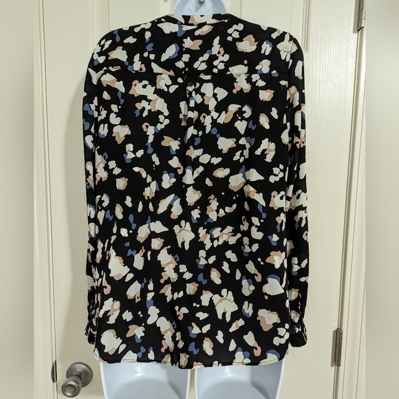 NWT Zac & Rachel Medium printed split neck top - Picture 2 of 7